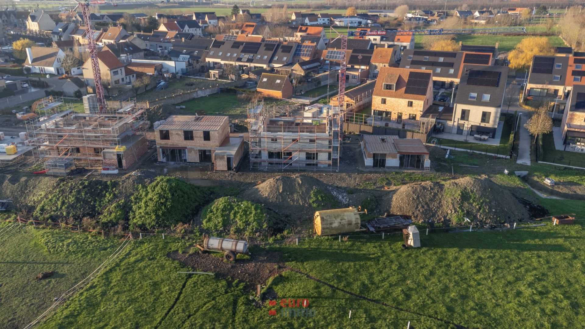 Halfopen bebouwing in het hart van de verkaveling! foto 5