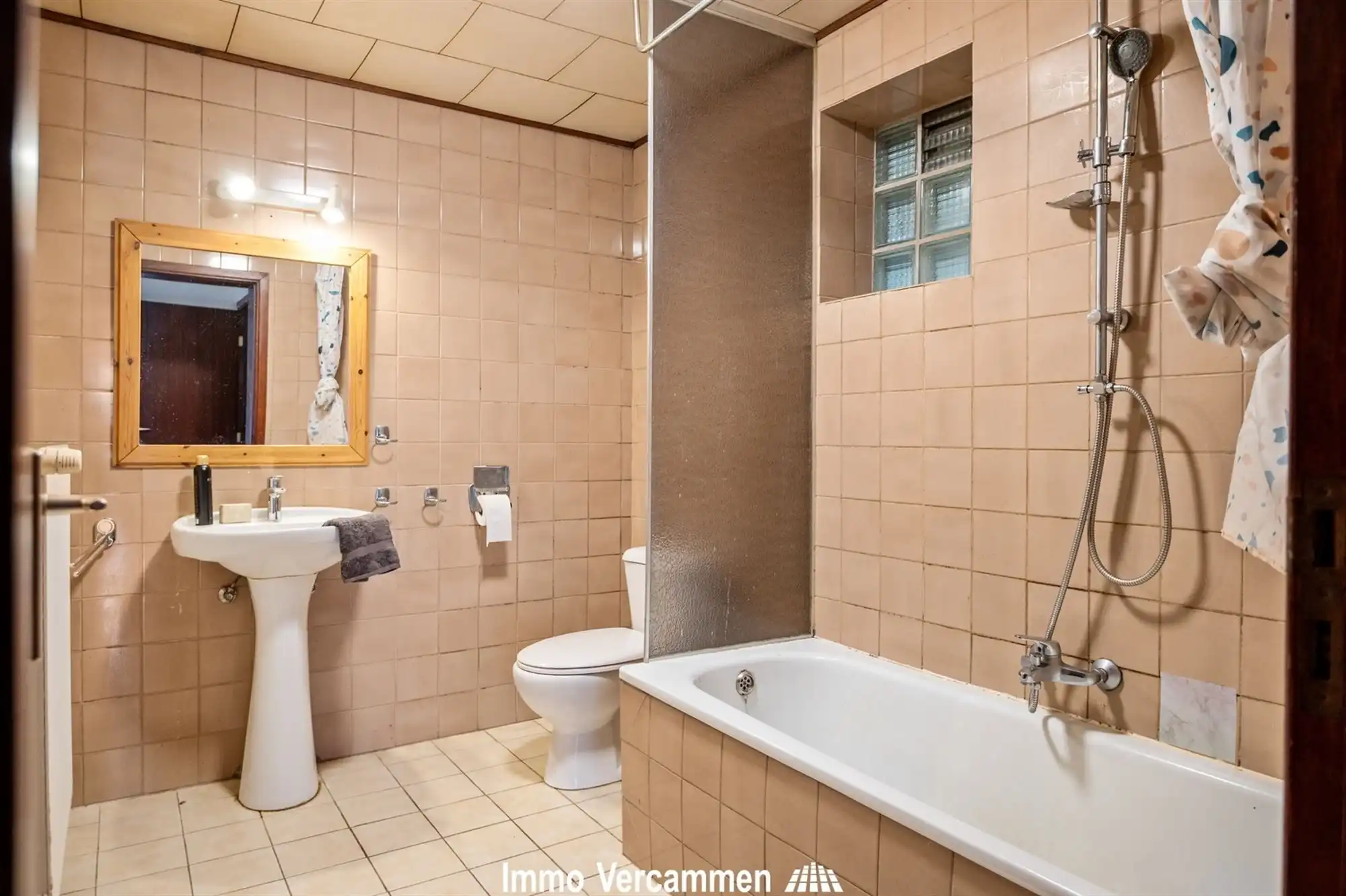 Te moderniseren woning met 3 slpks te Putte foto 7