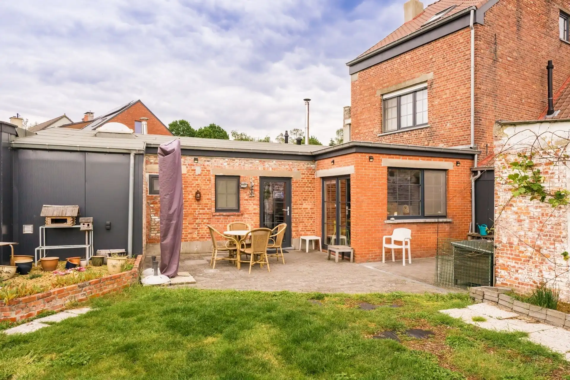 Gezinswoning met grote tuin en garage! foto 20