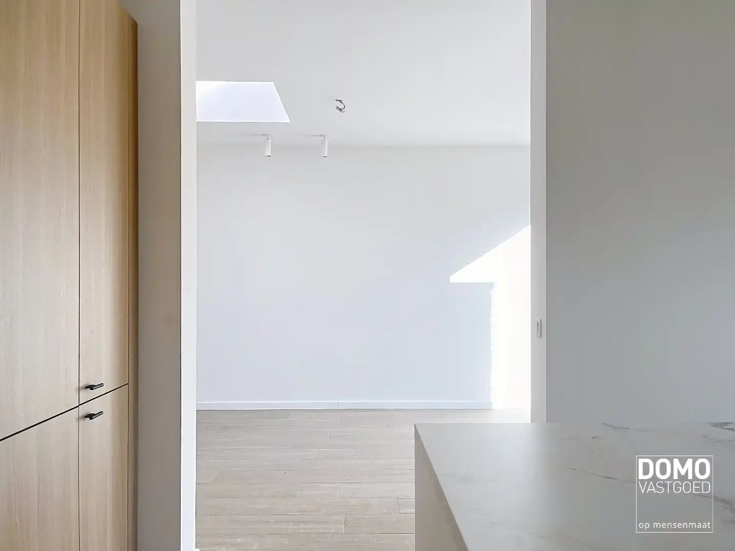 Instapklare totaalrenovatie met luxueuze afwerking, 4 slaapkamers en zuidgerichte tuin foto 7