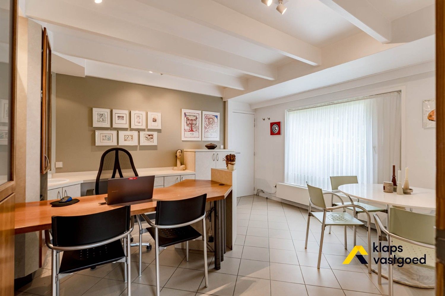 WONING MET PRAKTIJKRUIMTE EN PARKTUIN OP 21 ARE foto 21