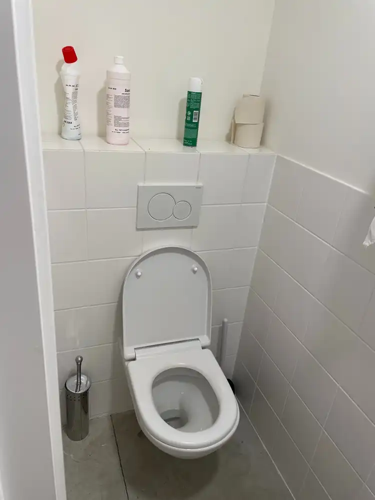 Handelsruimte te huur foto 11