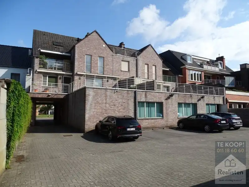 Voormalig bankkantoor foto 23