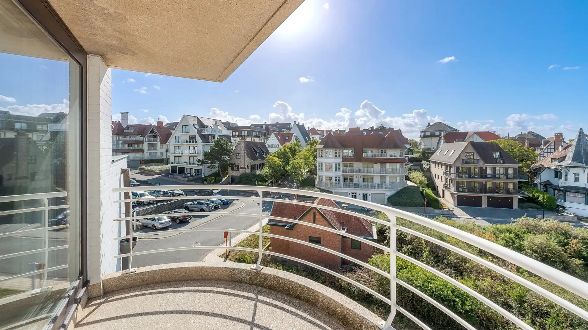 Zonnig hoekappartement op toplocatie te Knokke-Duinbergen foto 8