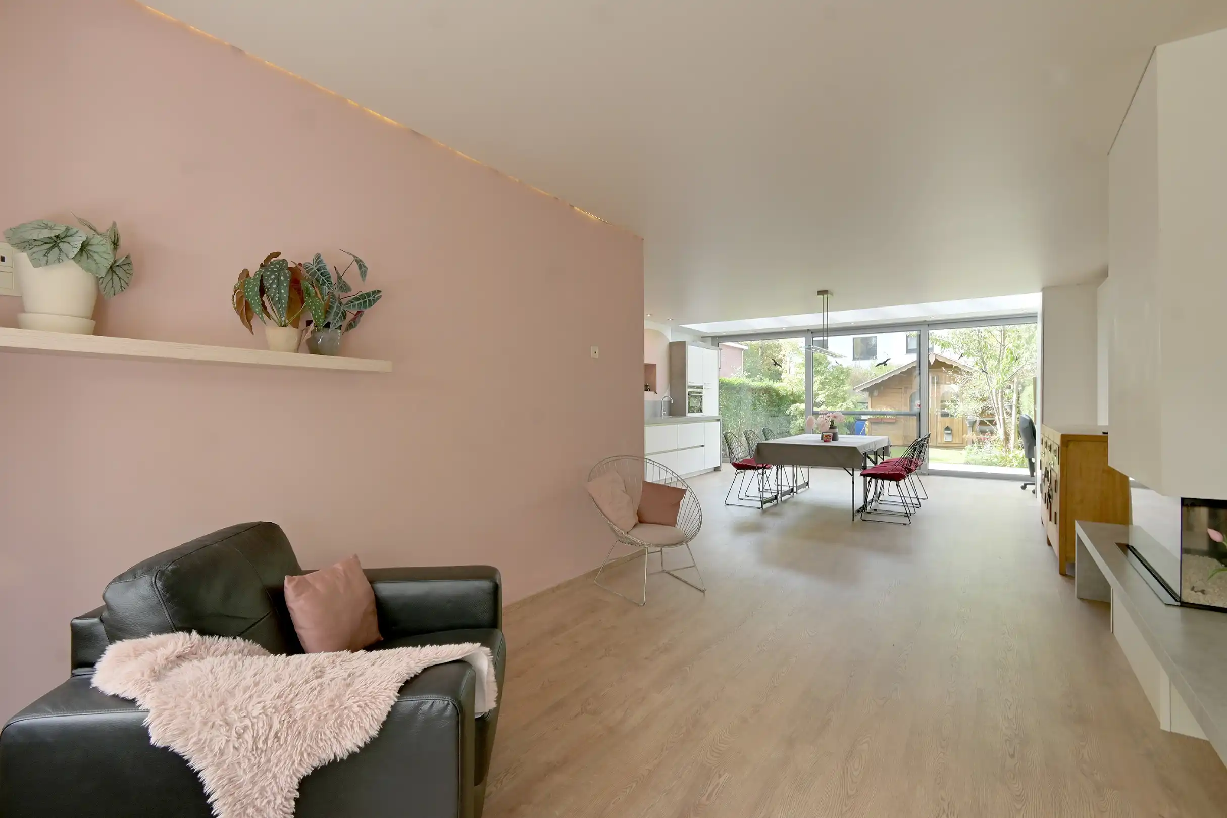 Instapklare woning met 3 slaapkamers en tuin foto 9