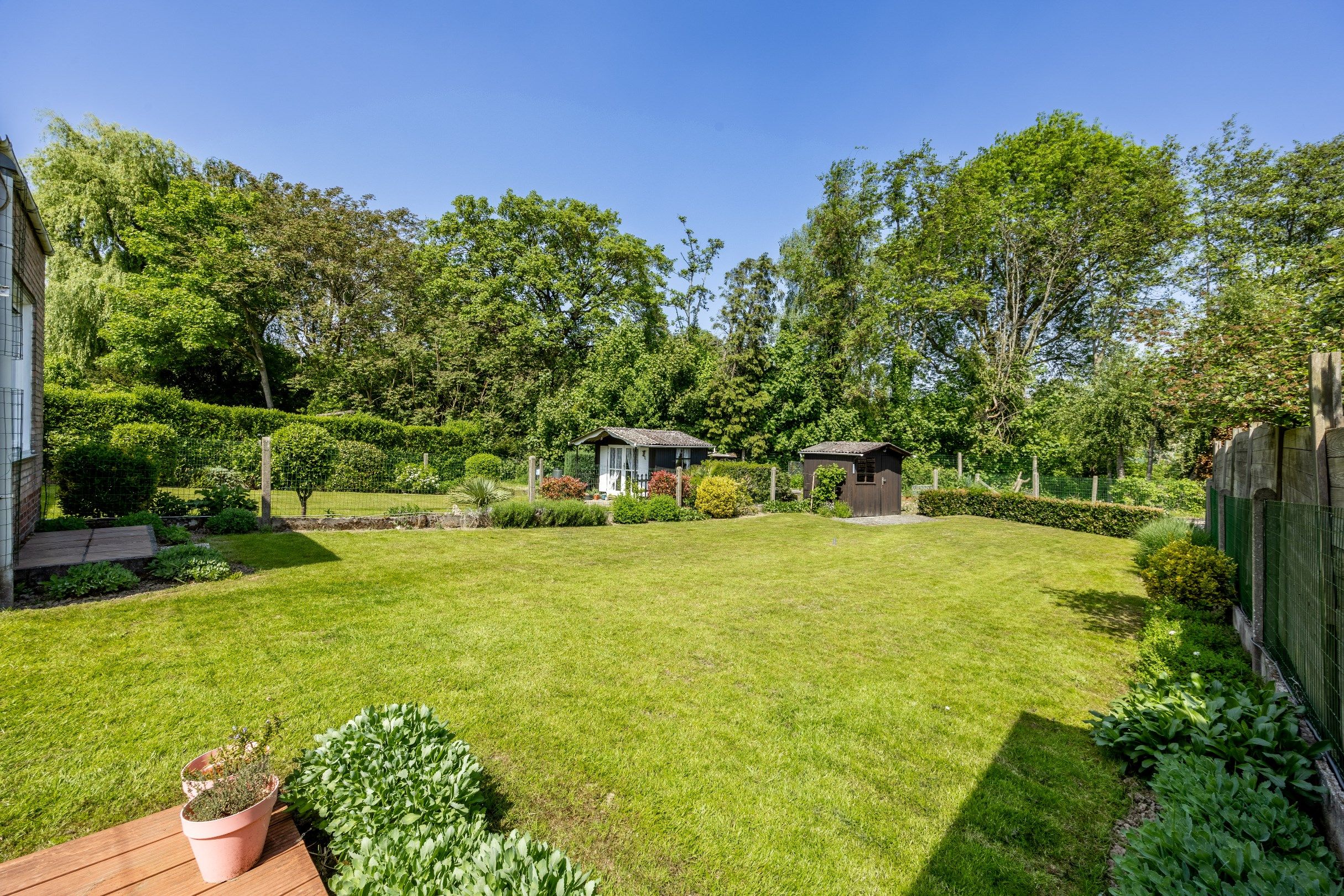 CENTRAAL GELEGEN GEZINSWONING MET GARAGE foto 9