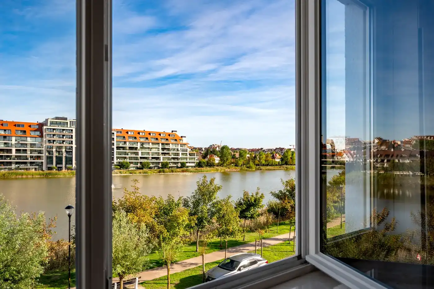 Renovatie opportuniteit! 3 gevel appartement met prachtig zicht op het Zegemeer  foto 19