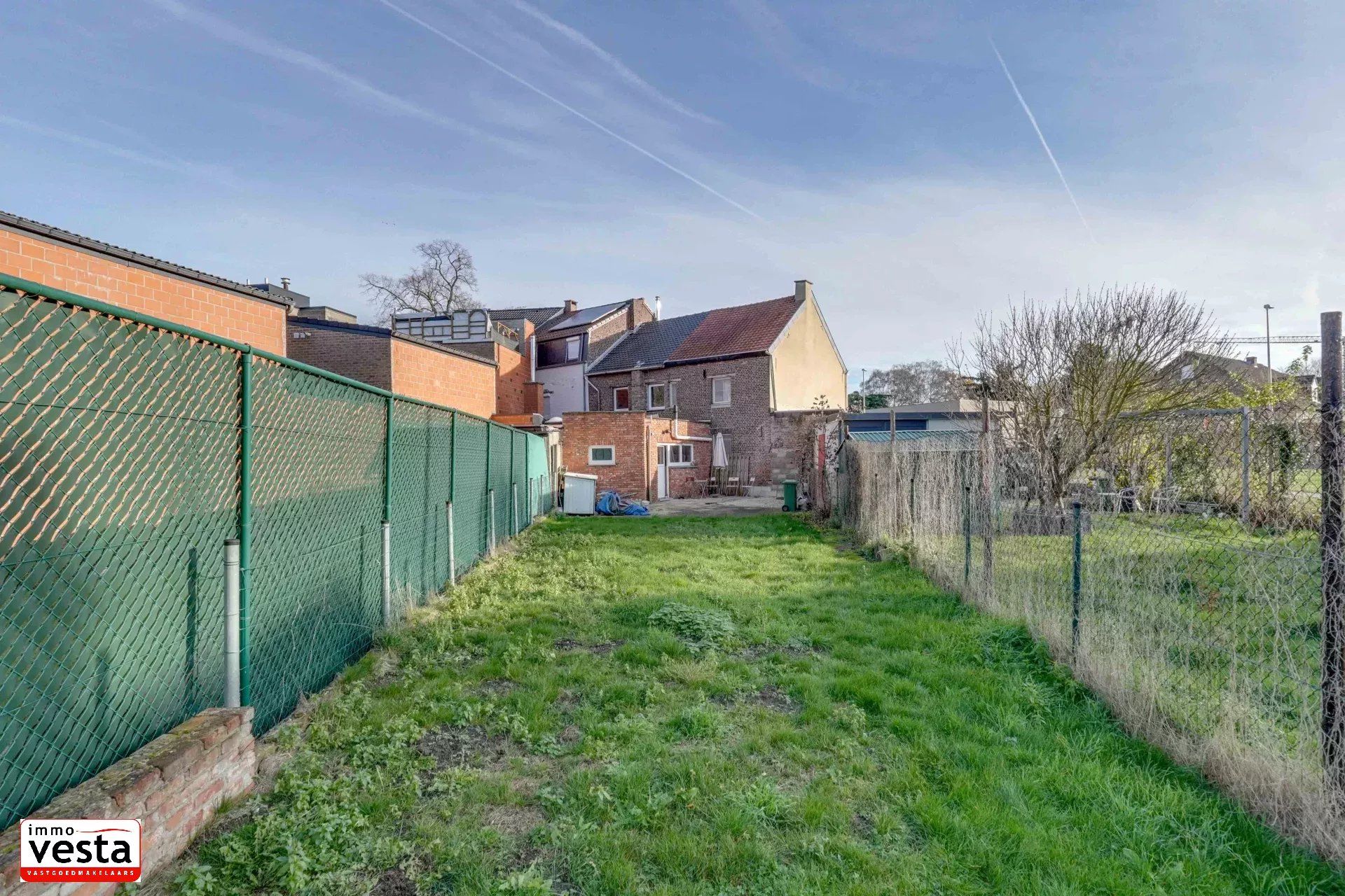 Instapklare woning aan de stadsrand van Sint-Truiden foto 14