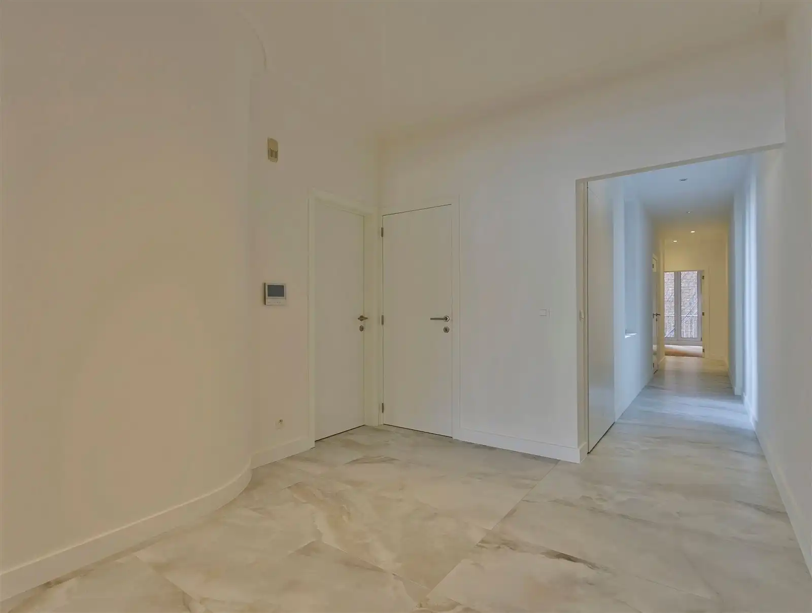 High end gerenoveerd 3 slaapkamer appartement foto 8