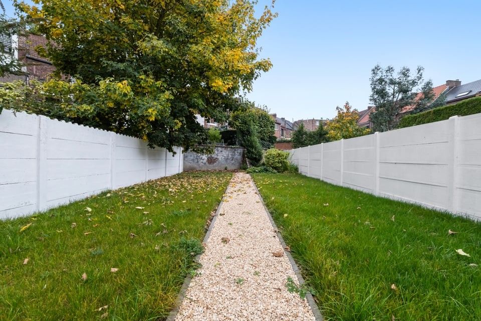 PRACHTIG GERENOVEERDE HERENWONING MET 3 SLPKS OP CENTRALE LIGGING foto 17