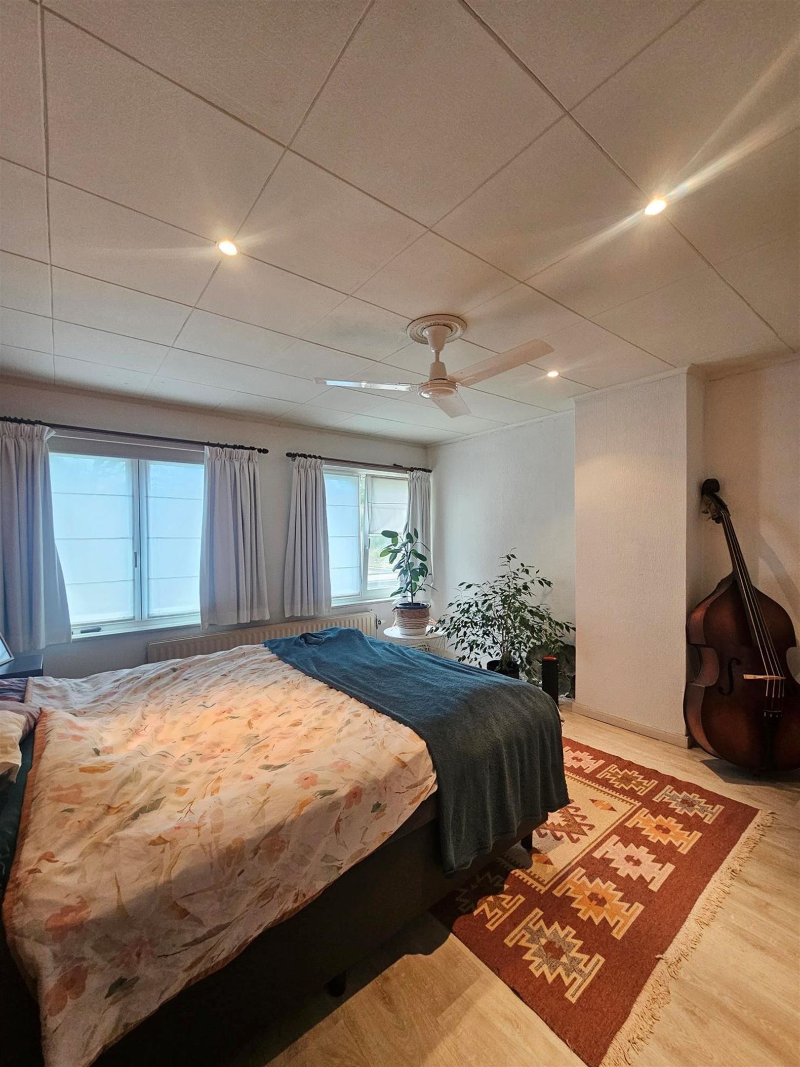 Charmante instapklare woning met o.a. 3 slpks, mooie tuin en oprit. foto 5