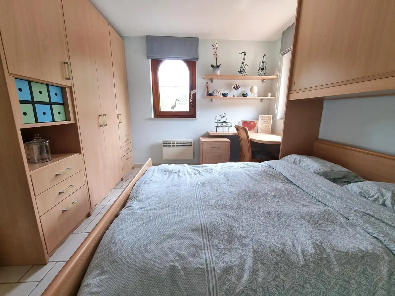 Spaanse villa, zeer rustig gelegen en gekaderd in een mooi verzorgde tuin voorzien van zwembad foto 16