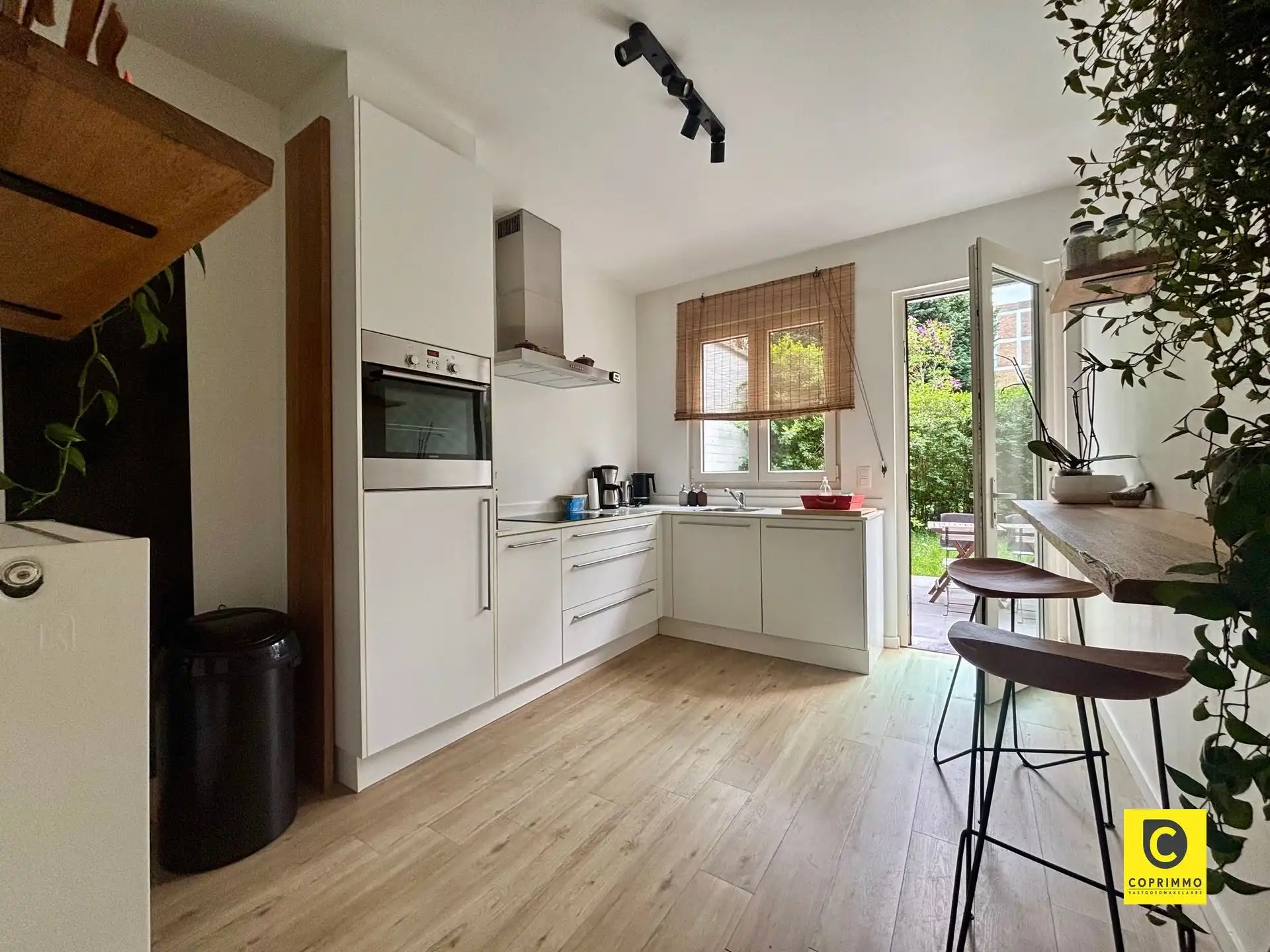 Gelijkvloers 1 slpk- appartement met tuin foto 13