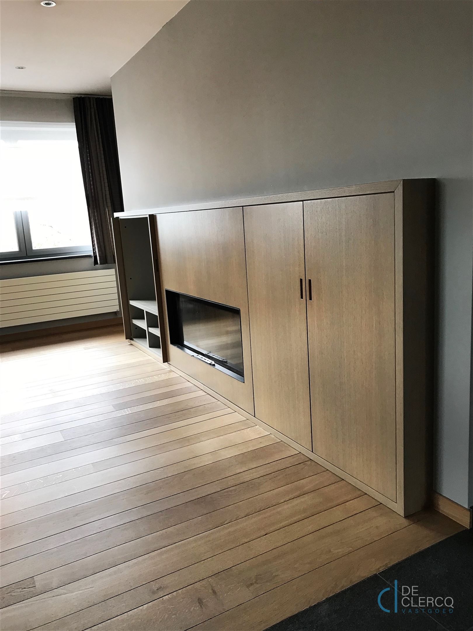 Mooi recent, luxueus en ruim appartement nabij Lochristi Dorp! foto 3