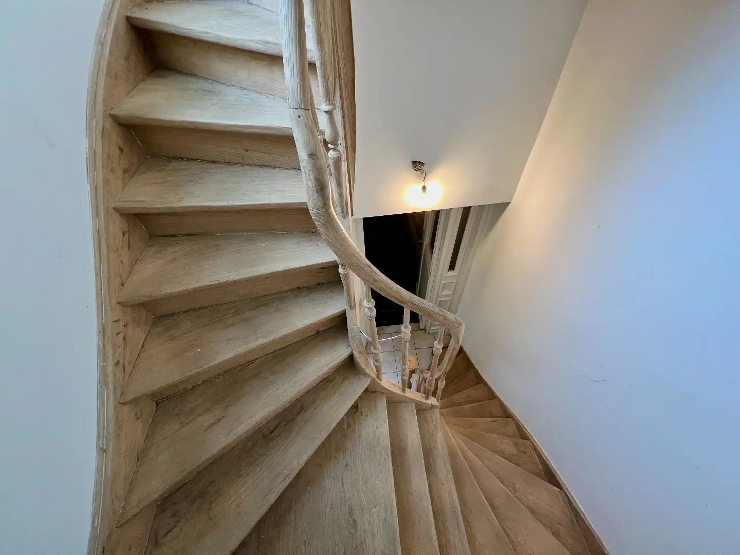 Studentenkamers of co-housing te huur pal aan de grote markt te Kortrijk foto 8