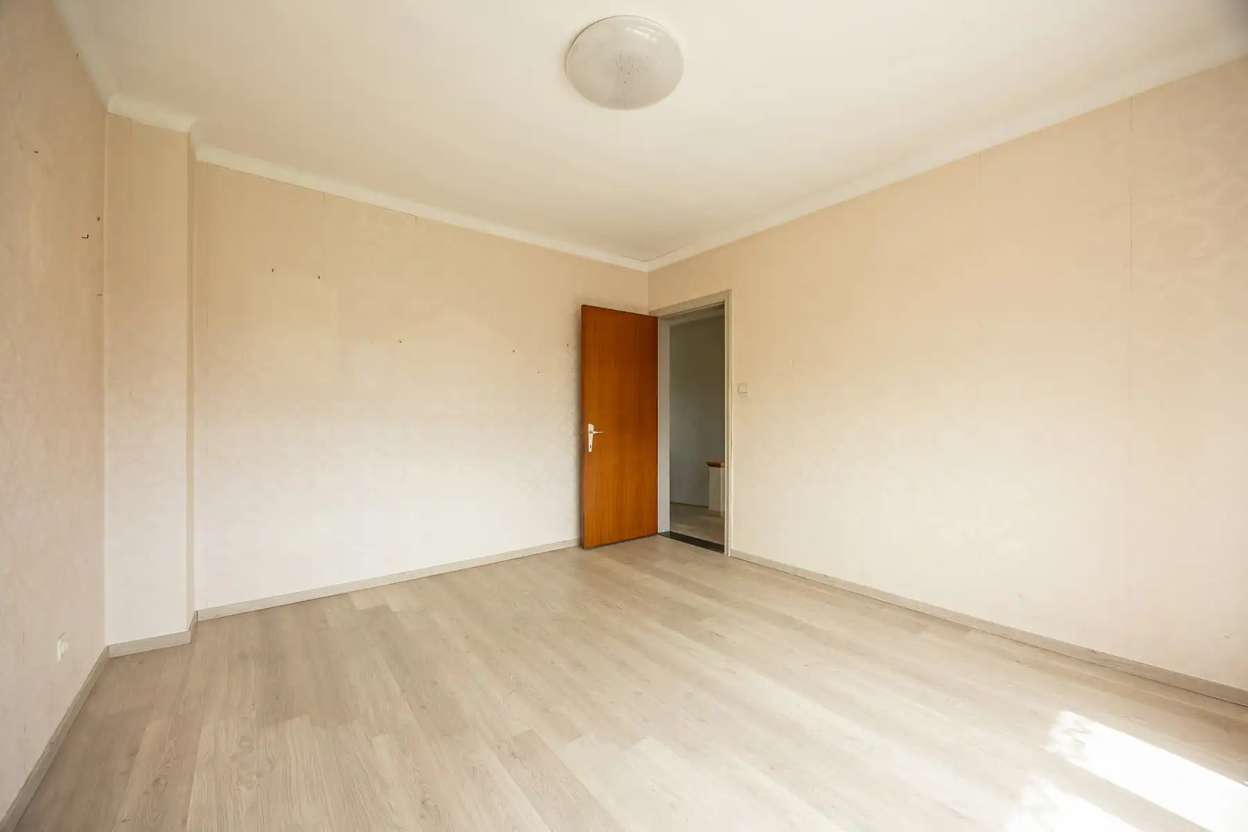Ruime gezinswoning in het centrum van Merksplas op een perceel van 786m². foto 11