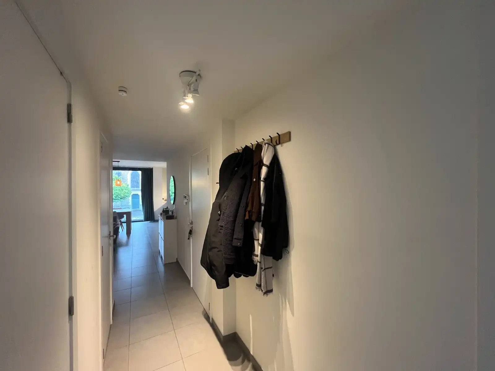 TE HUUR: Gezellig 2-slaapkamers Appartement met vloerverwarming in Centraal Olsene foto 14