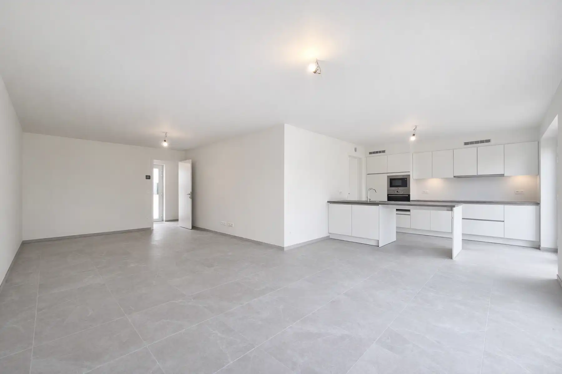 Gesloten bebouwing op goede ligging in Opwijk foto 4