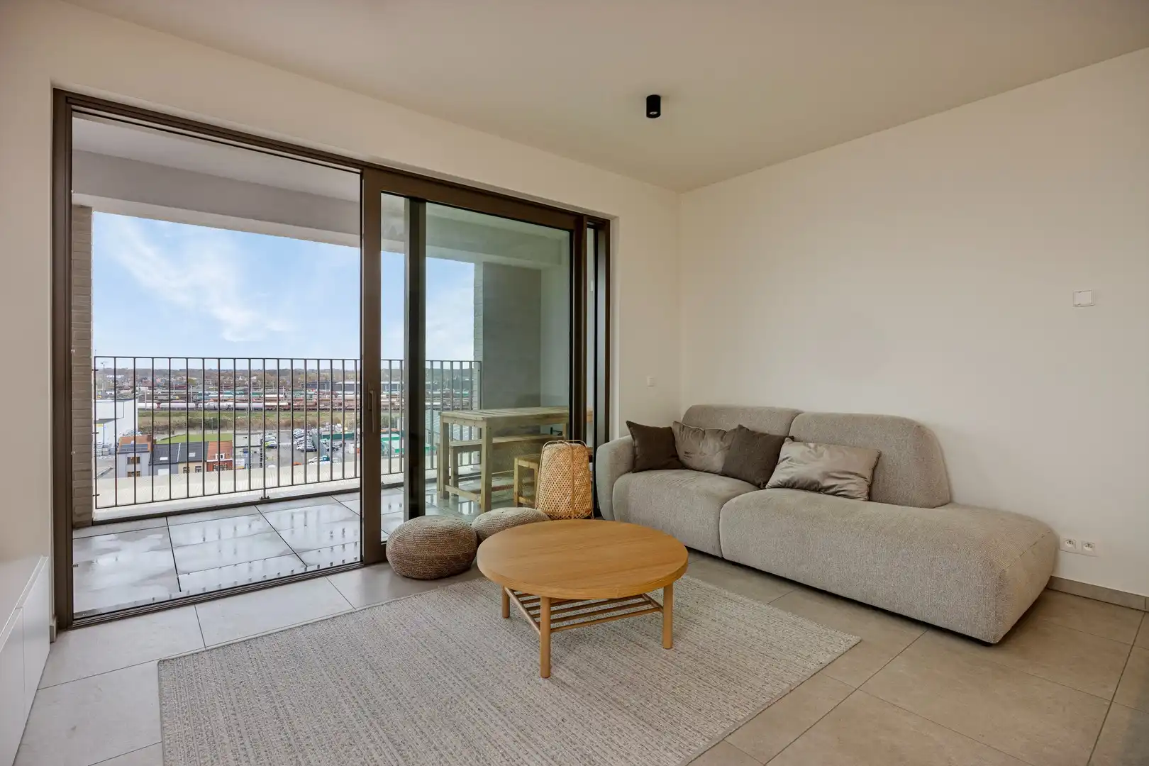 Stijlvol appartement met terras op toplocatie foto {{pictureIndex}}