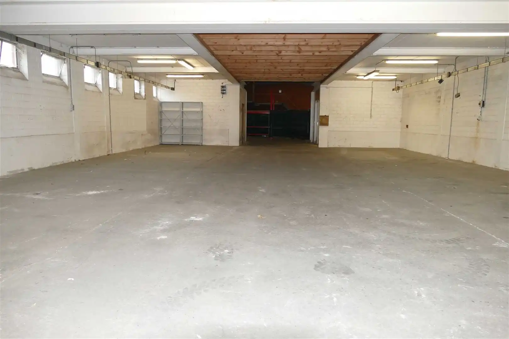 Woning met kantoren en magazijn van 1500m² foto 29