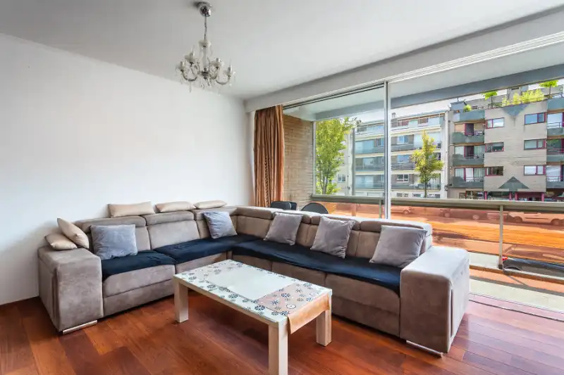 Te koop op te frissen appartement met garagebox! foto 7