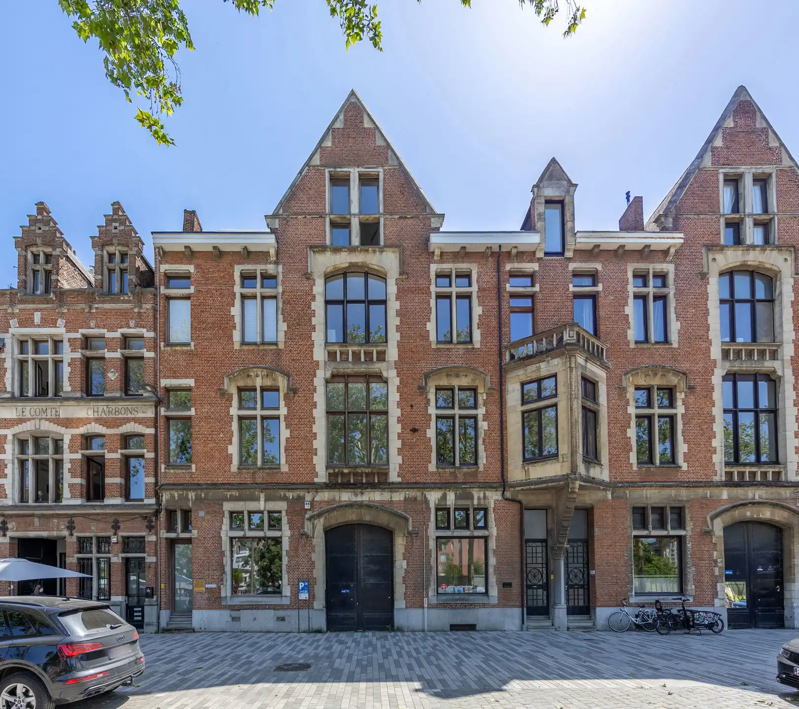 Uniek herenhuis met zwemvijver aan het Zuidpark foto 2