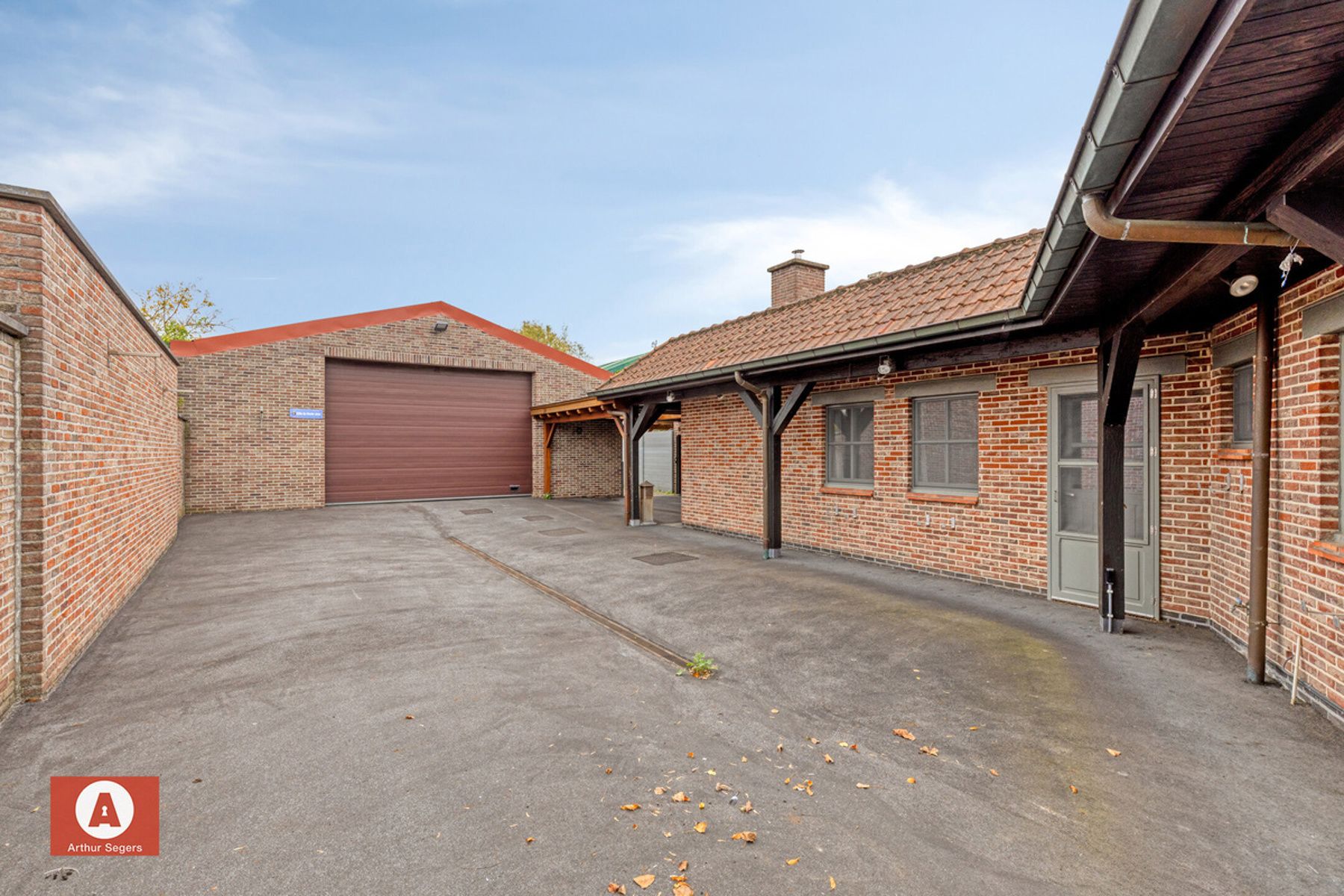 Instapklare halfopen woning met atelier in Opstal foto 25