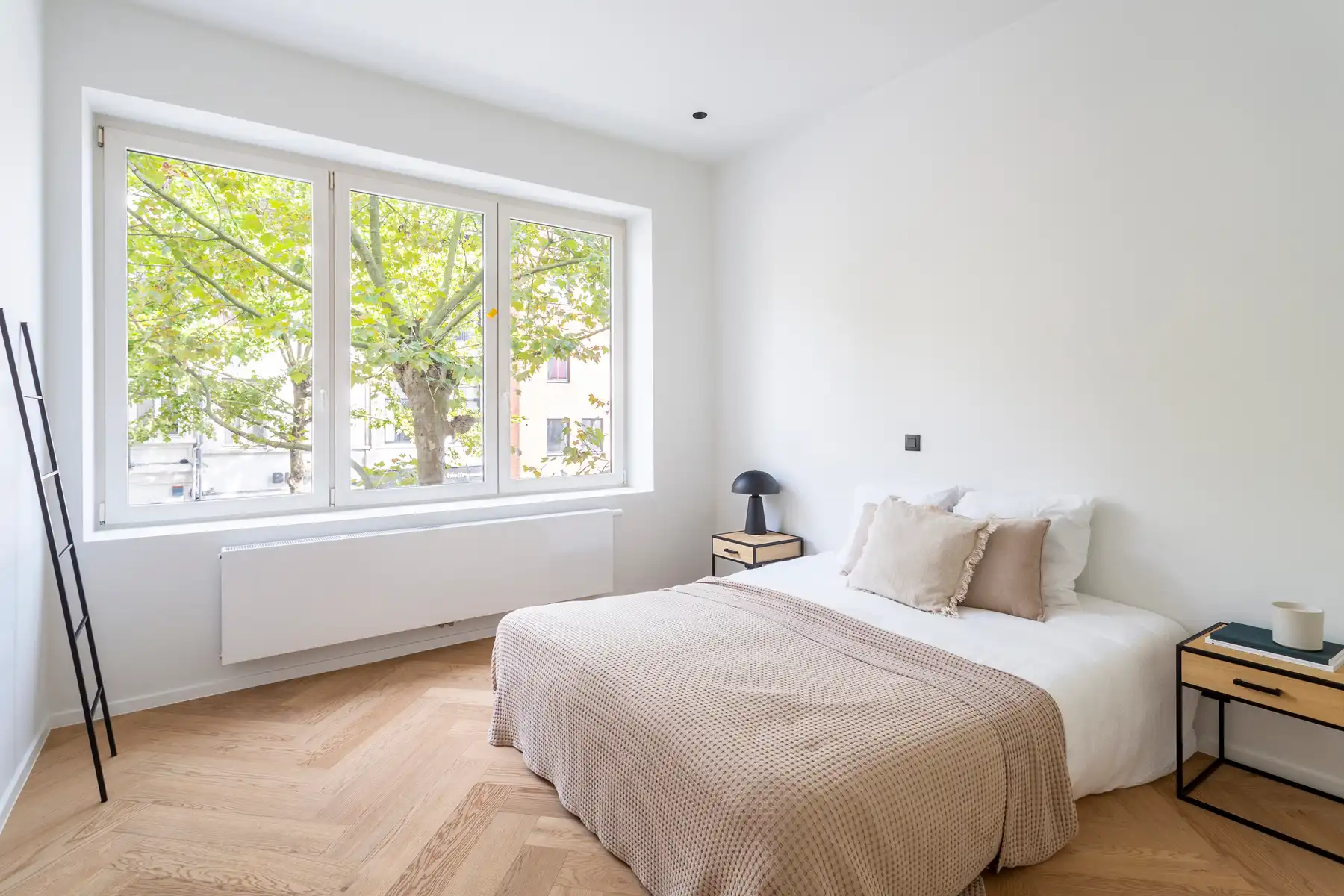 Totaalrenovatie 2 slaapkamers en toffe buitenruimte foto 11