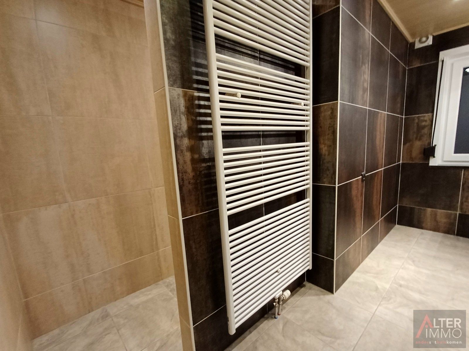 Instapklare woning, 3/4 slpks, ruime zolder en royale garage! foto 15