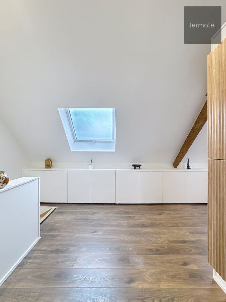 magazijn met woonst foto 38