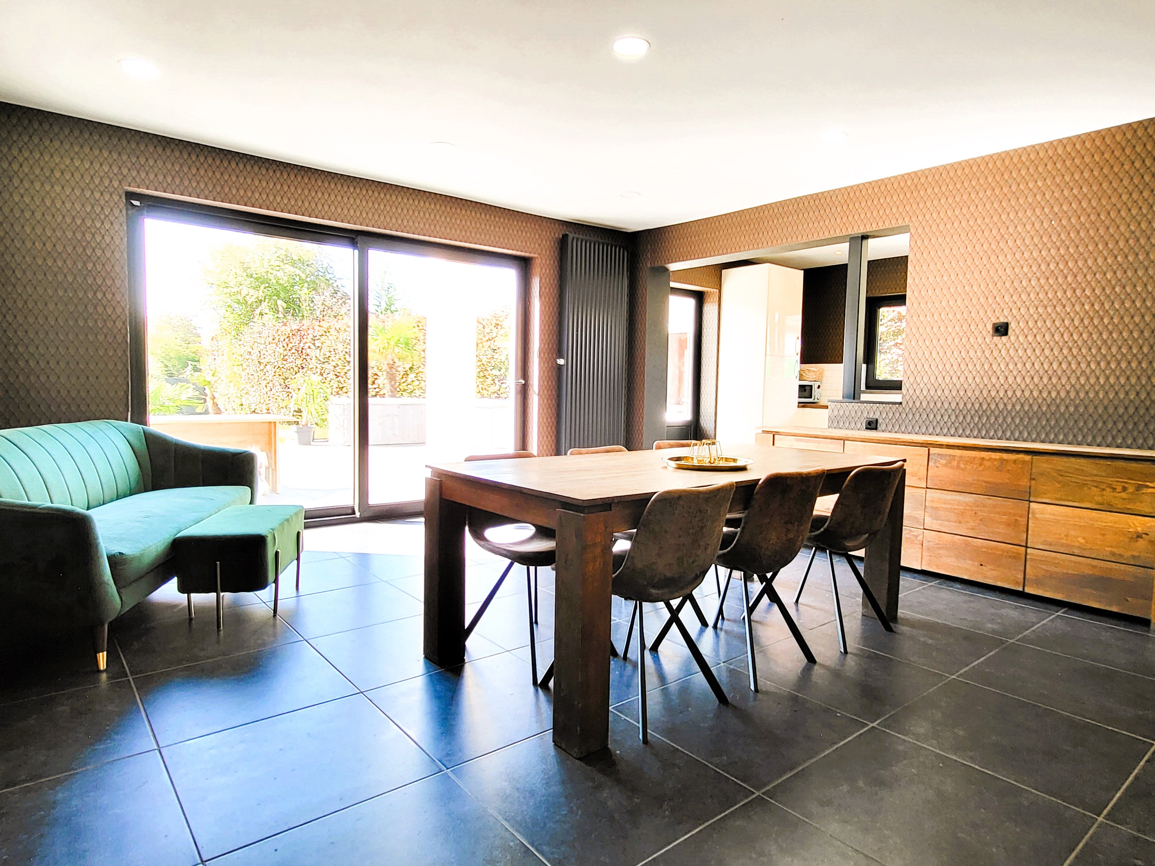 Prachtig gerenoveerde woning en bijgebouw op 571m² met commerciële doeleinden.  foto 10