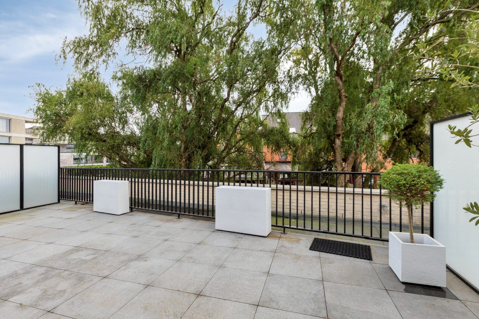 Ruim appartement met 2 slpks, parkeerplaats en dubbele garagebox in Mol-centrum ! foto 16