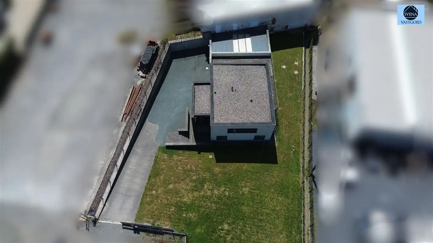 APPARTEMENT MET MAGAZIJN GELEGEN IN KMO ZONE foto 5