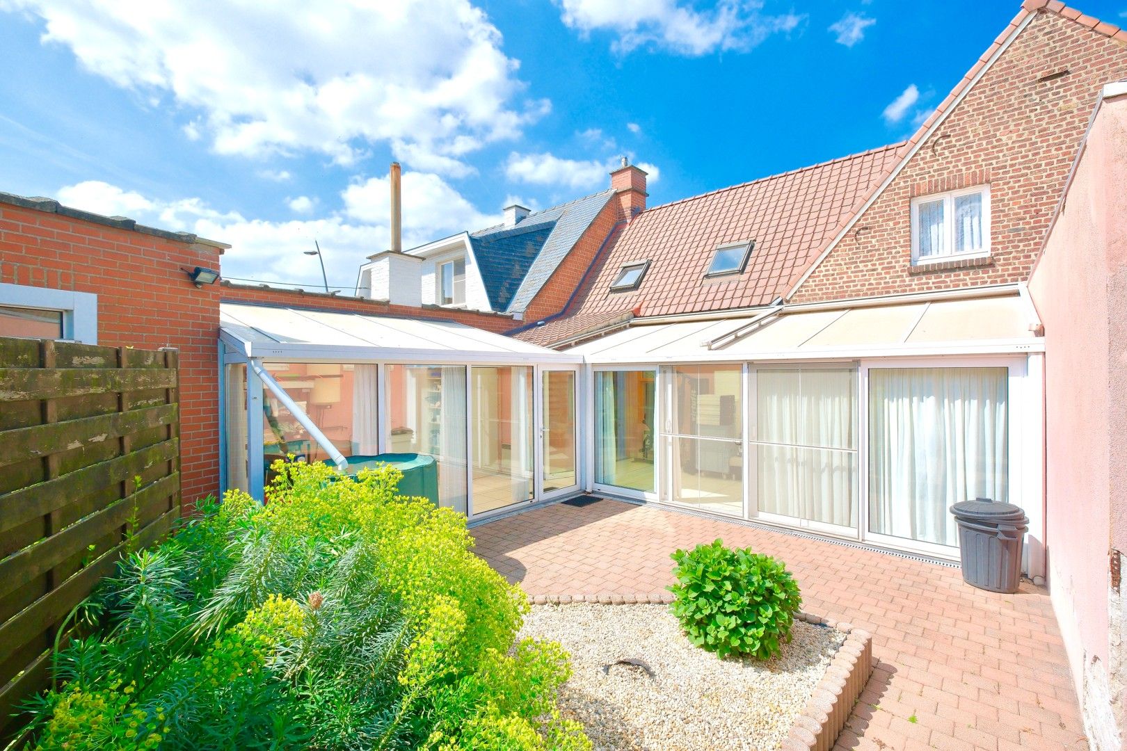 Roeselare - Ruime woning met 3 slaapkamers en dubbele garage! foto 11