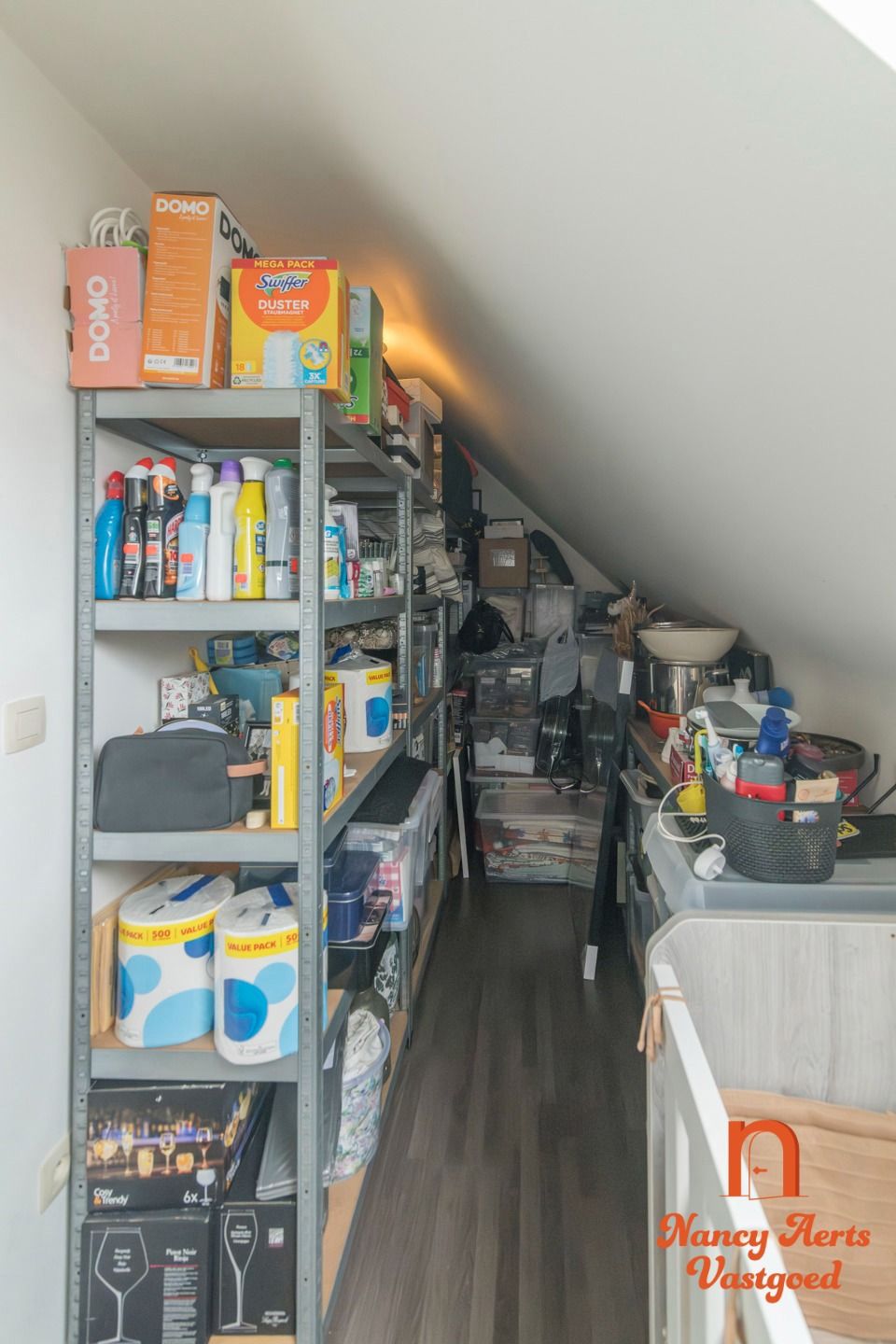 Lichtrijk duplexappartement met ruim terras en eigen ingang foto 35