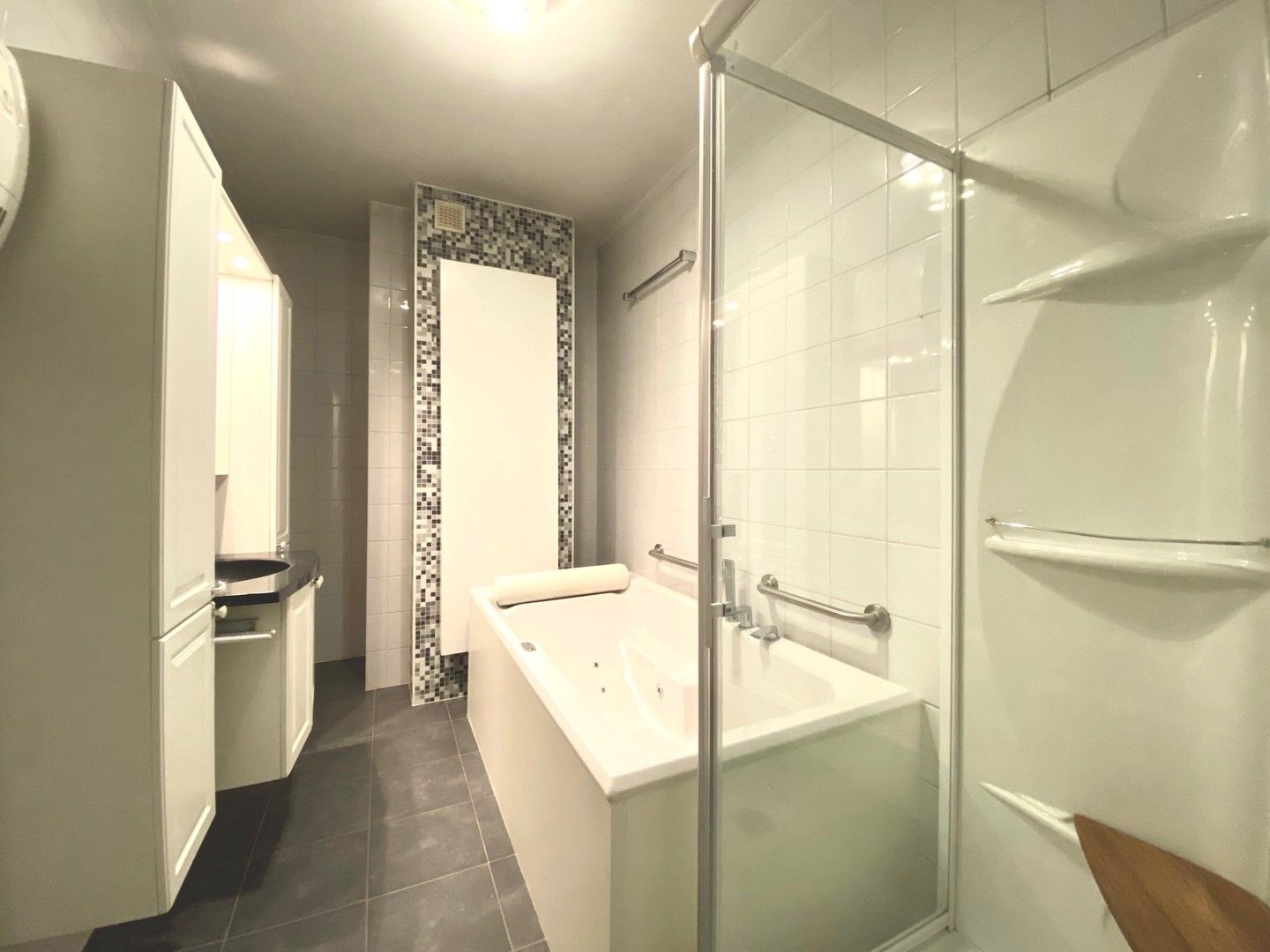 Charmant appartement met garagebox pal in het centrum! foto 13