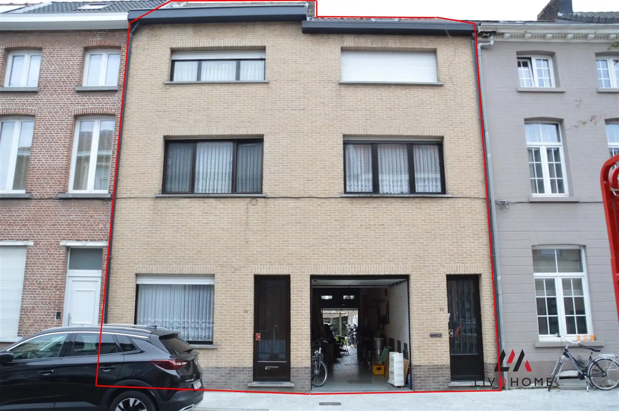 Hoofdfoto van de publicatie: 2 aangrenzende rijwoningen met gemeenschappelijke tuin