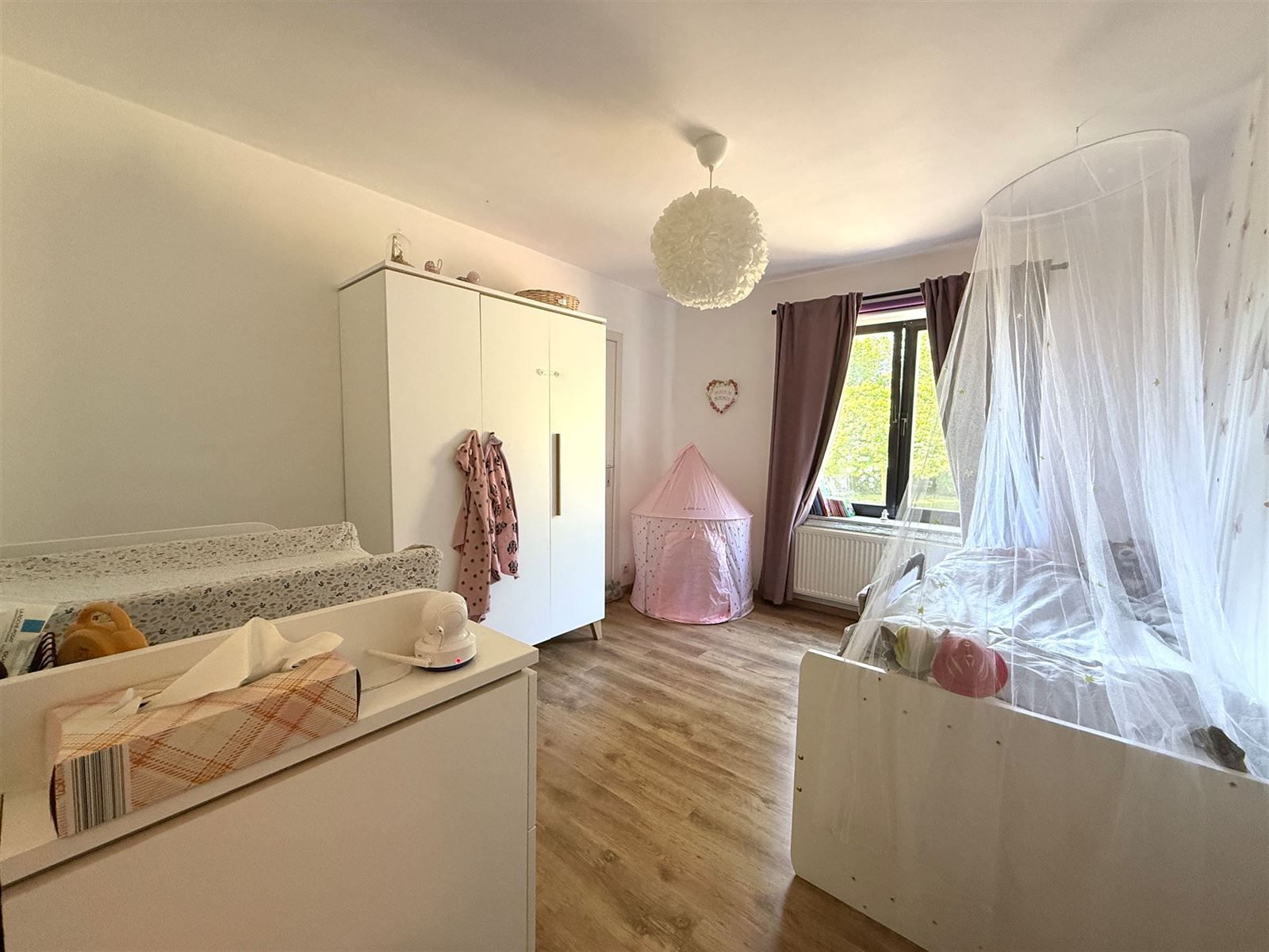 Gelijkvloersappartement met 2 slaapkamers, terras en garagebox foto 8