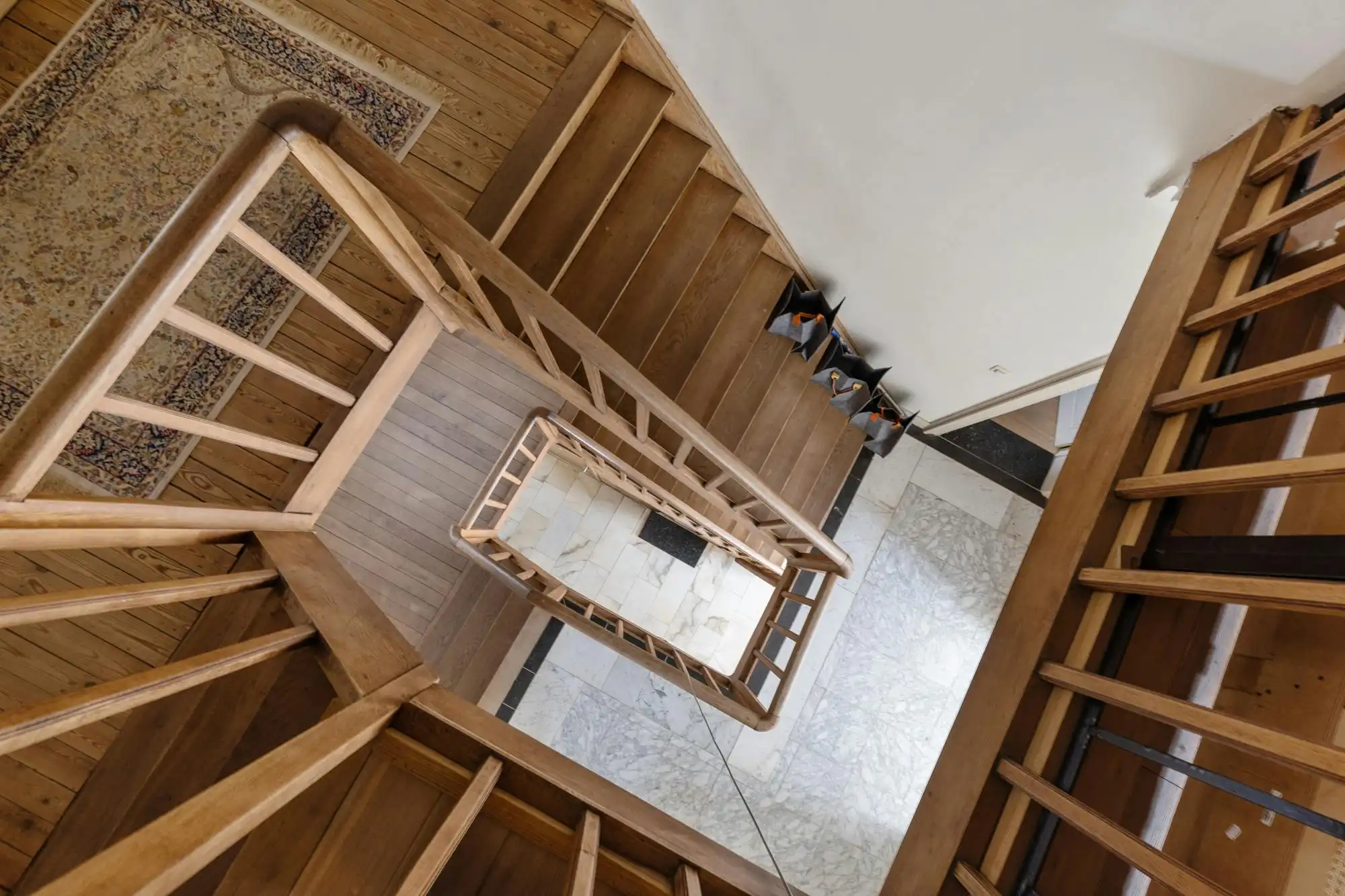 Karaktervol herenhuis met prachtige authentieke elementen te koop in Opglabbeek foto 15
