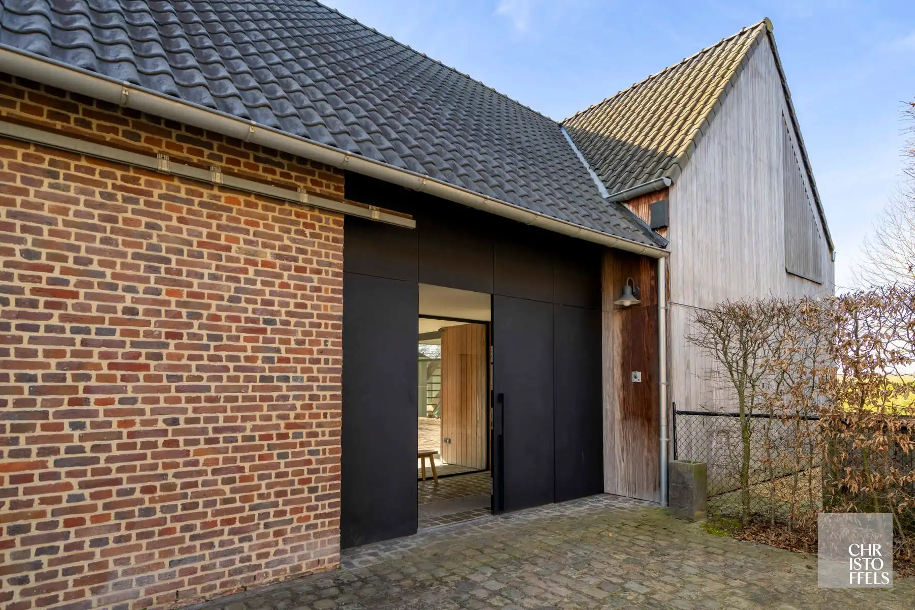 Exclusieve vierkantshoeve met buitenzwembad en vrij uitzicht op perceel van 3.213m² foto 38