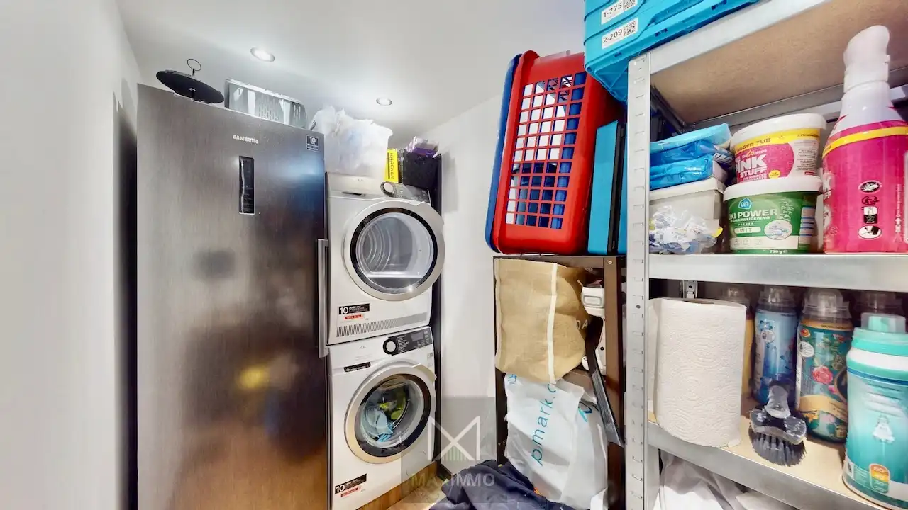 Volledig instapklare gelijkvloerse eigendom met loods van 180 m² op topligging foto 9