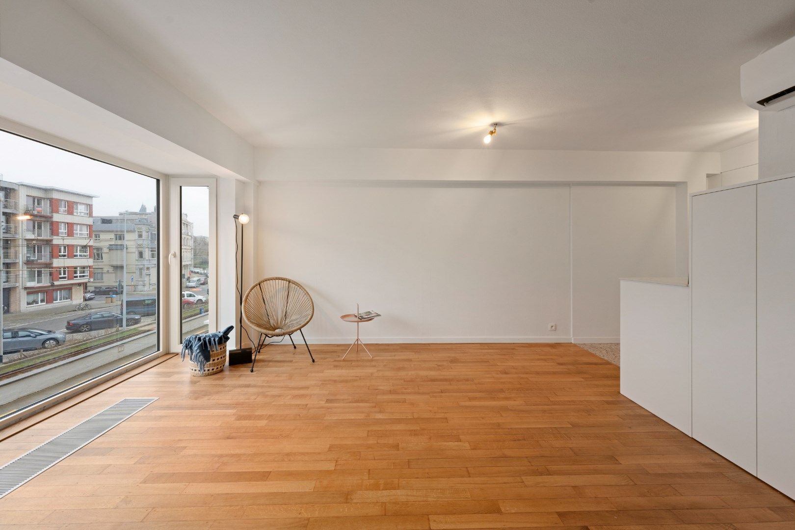 Energiezuinige, volledig gerenoveerde woning te koop op toplocatie in Wenduine! foto 4