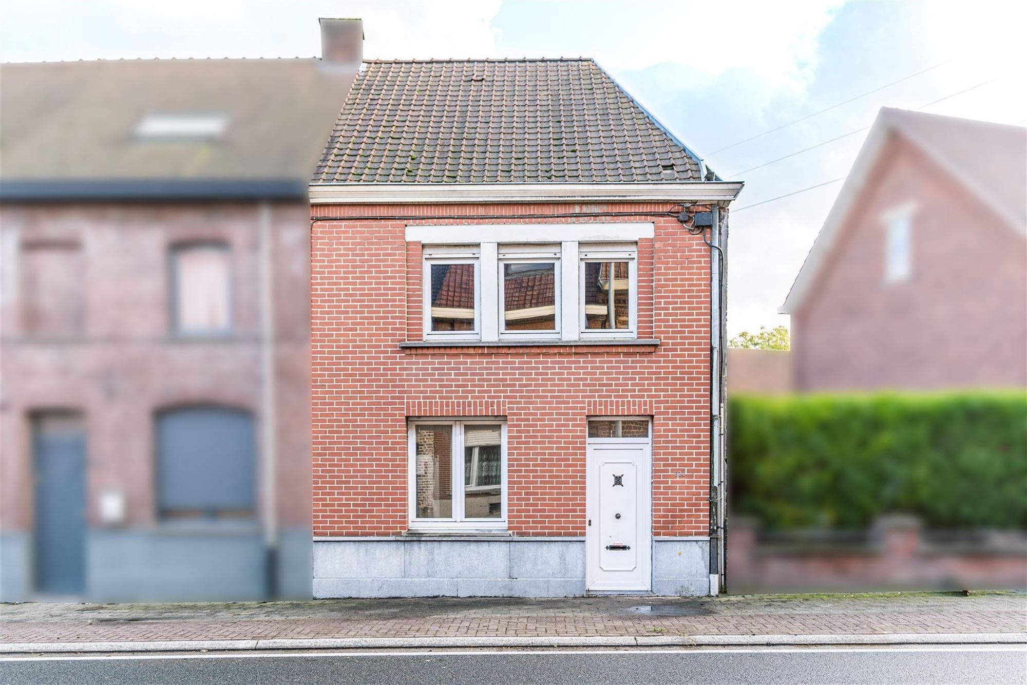 Hoofdfoto van de publicatie: Rijwoning met tuin