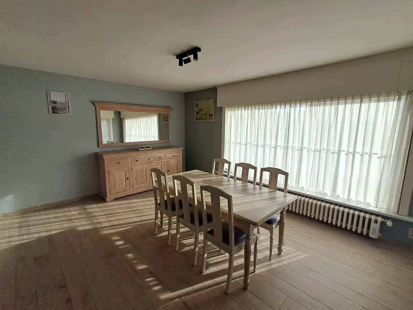 Woning in Sijsele met ruime tuin en grote garage! foto 8