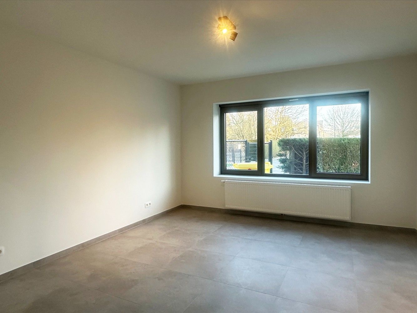 Prachtig ruim gelijkvloers appartement met 4 slaapkamers & tuin in Lier! foto 8