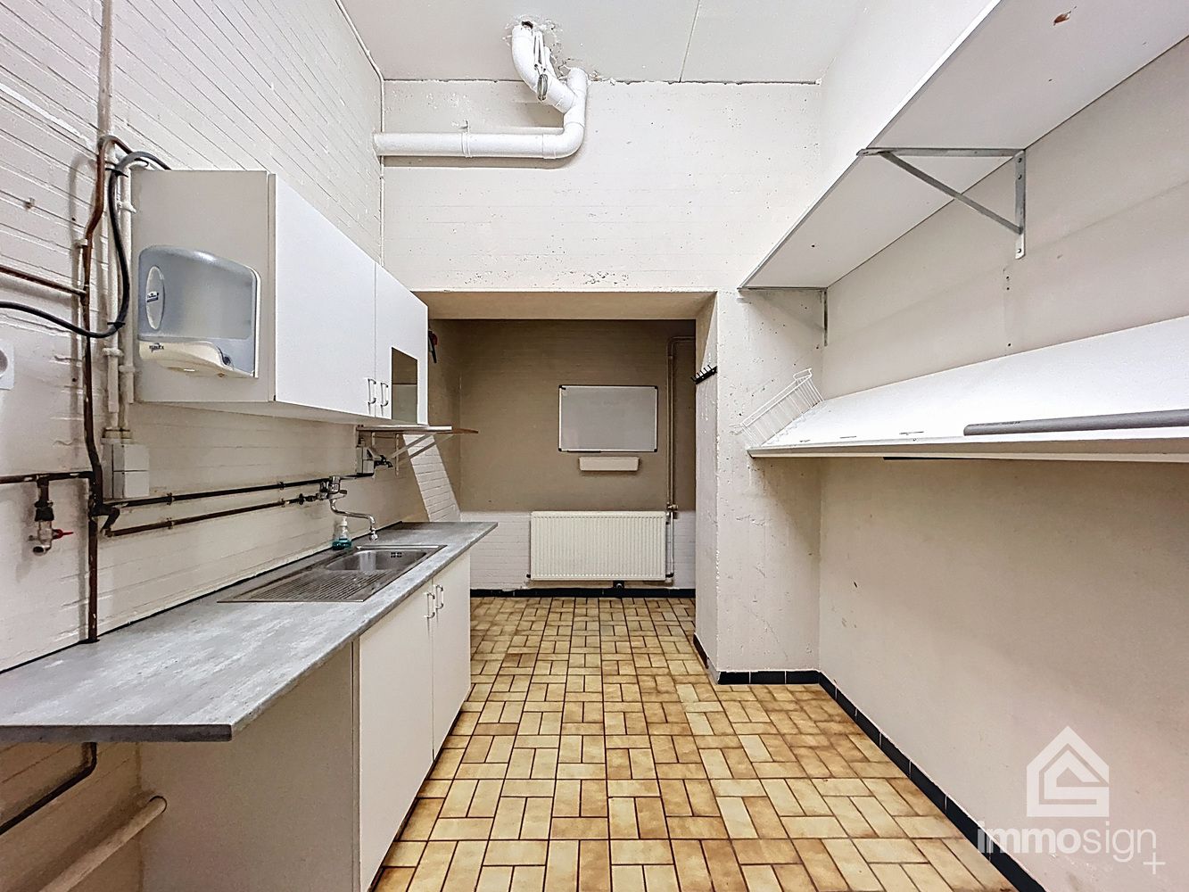 Ideale locatie voor jouw zaak in het hart van Hamont! foto 14