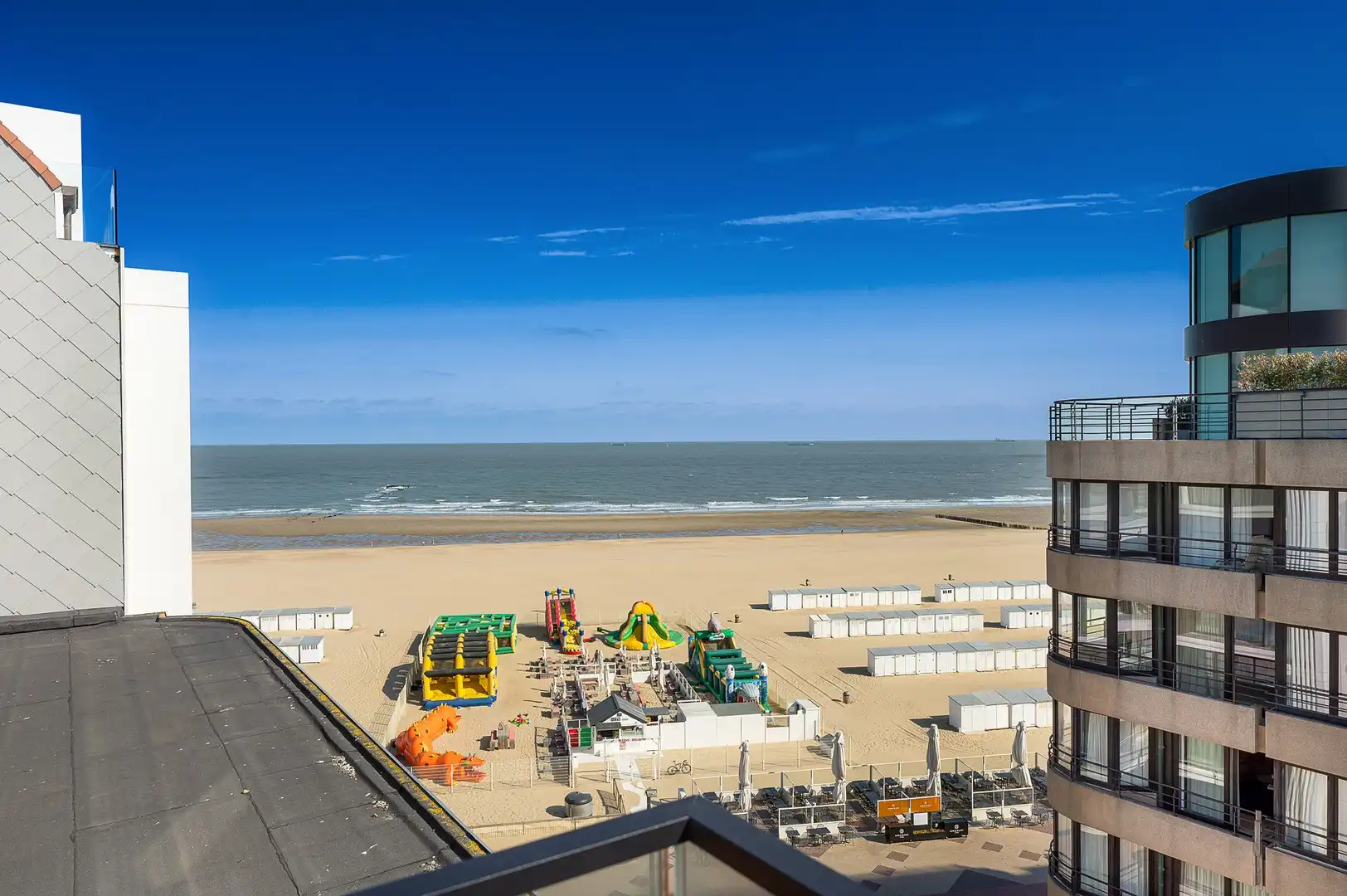 Nieuwbouw duplexappartement met prachtig zijdelings zeezicht. foto 7
