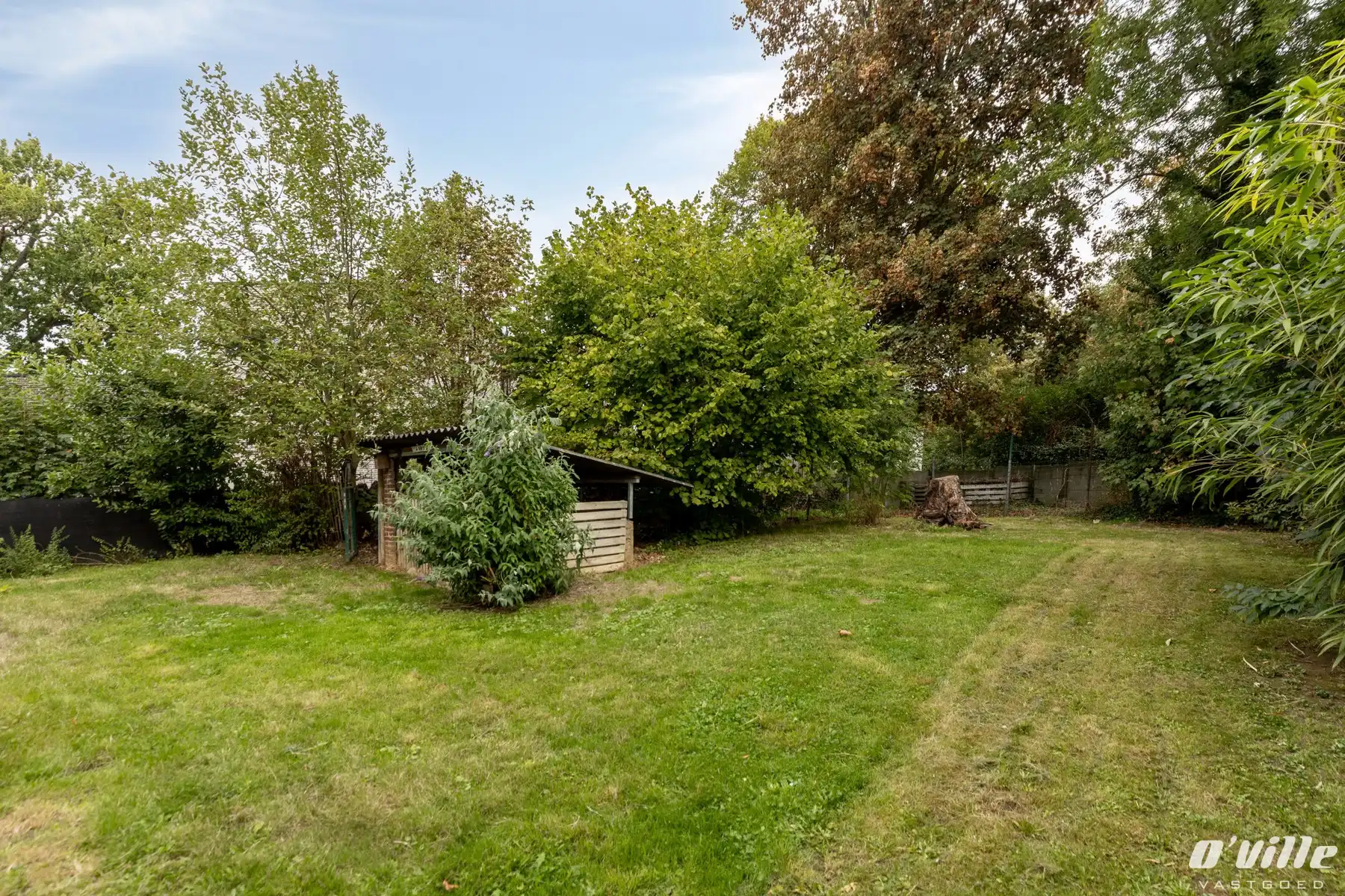 Rustig gelegen, instapklaar wonen in het groen. foto 19