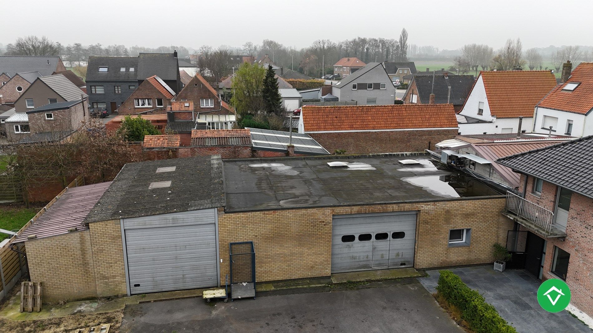 Ruim handelspand met loods en woning te Oudenburg foto 26