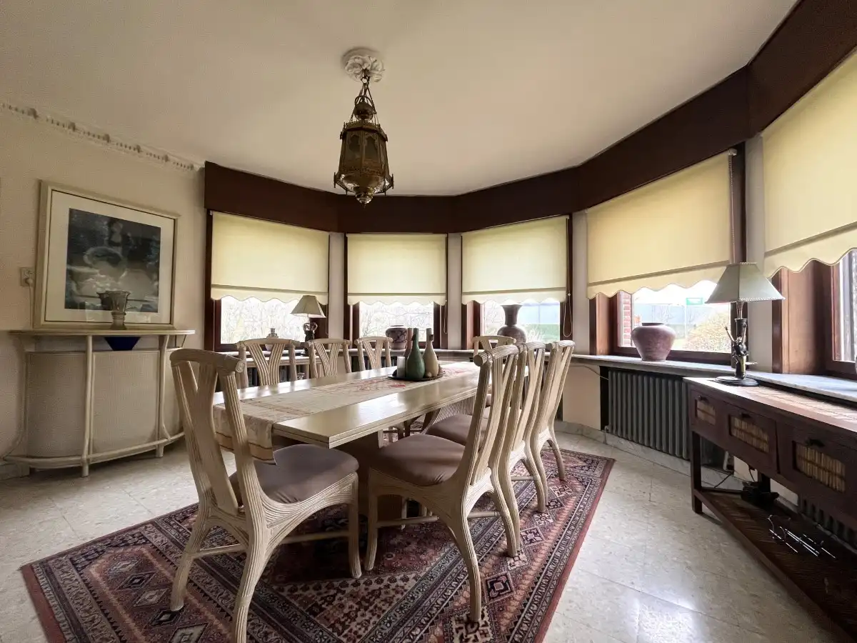 Roeselare – Unieke karakterwoning met ruime tuin foto 7